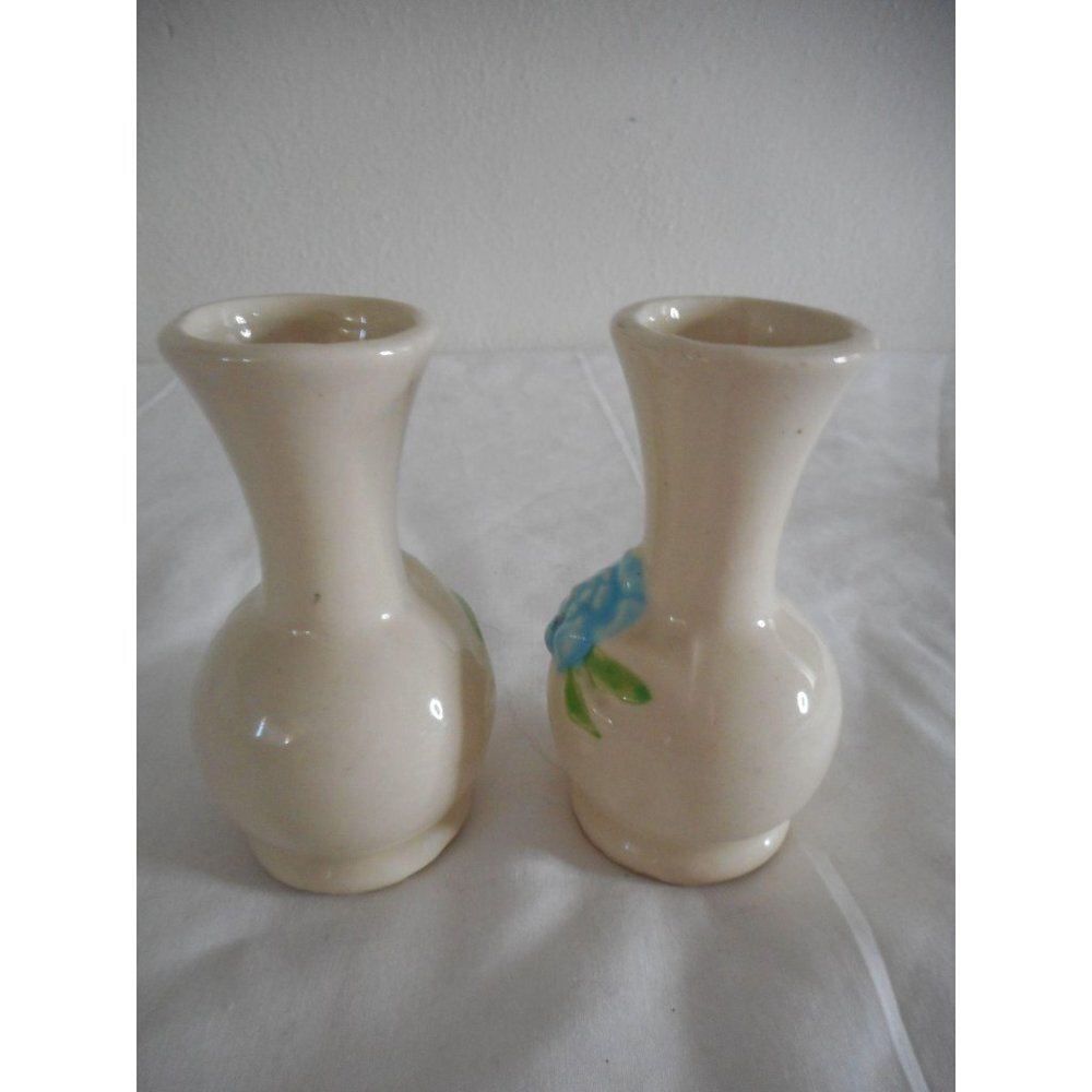 2 Vintage USA pottery blue cream floral bud vase - Picture 2 of 4